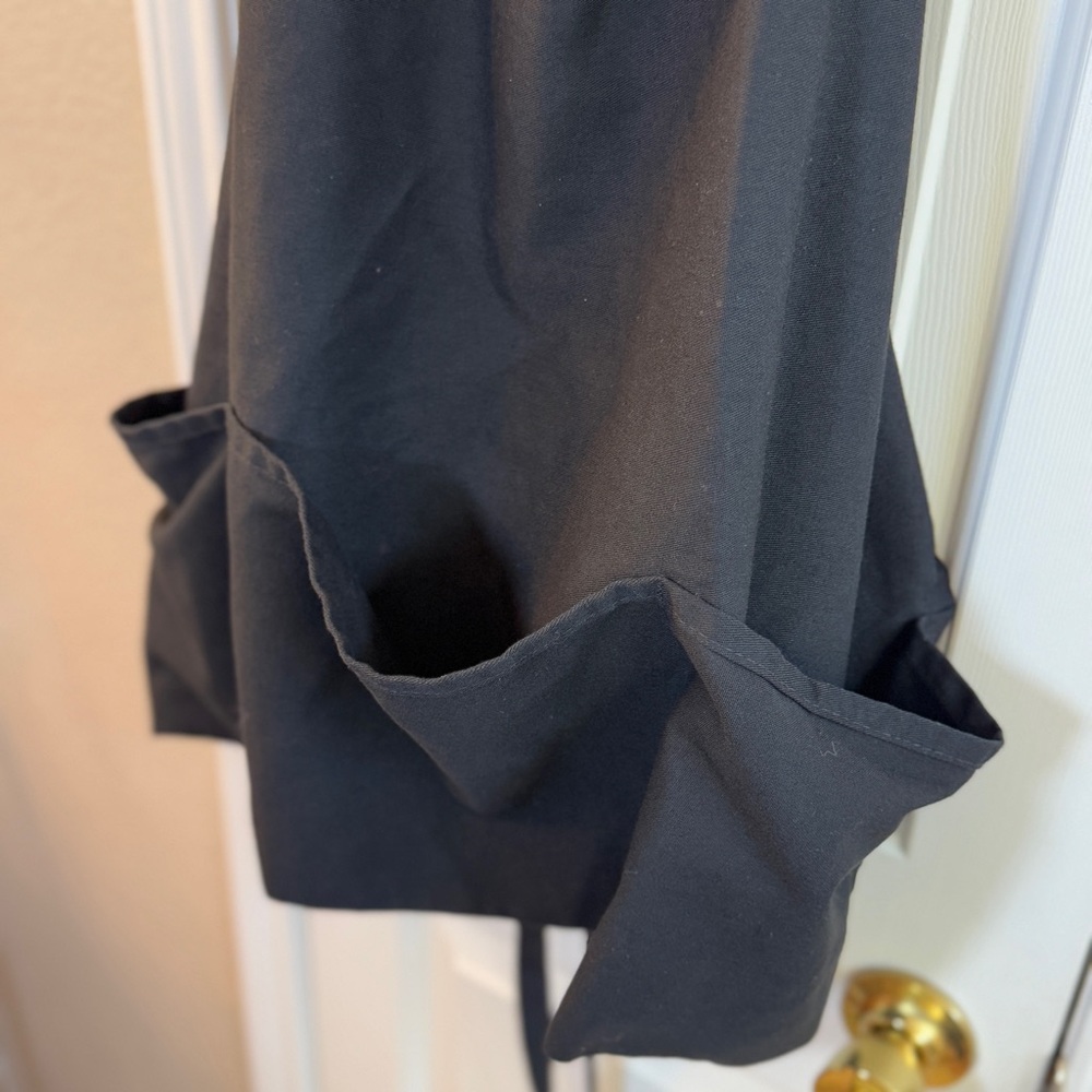 Black Stampin' Up! Logo Apron with Front Pockets & Adjustable Neck Strap - Picture 7 of 7